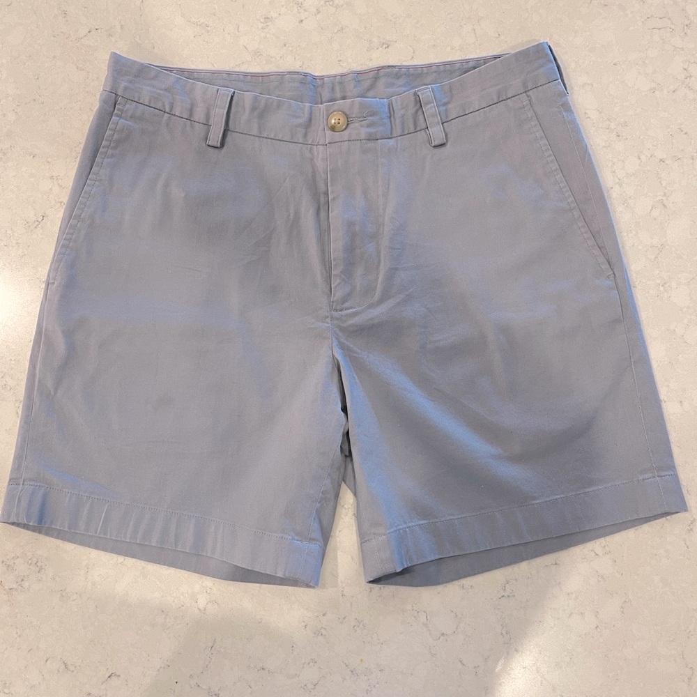 Southern Tide class is fit shorts size 33